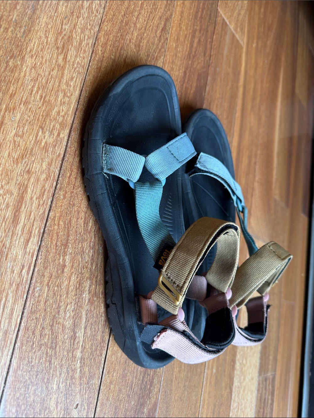 Teva Hurricane XLT2 - Picture 2 of 6